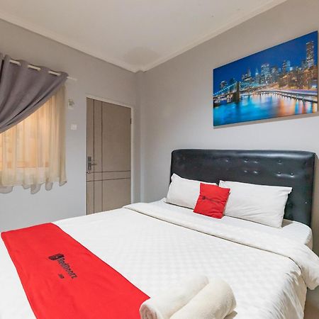 เรดดอร์ซ เนียร์ โบตานี สแควร์ มอลล์ Hotel โบกอร์ ภายนอก รูปภาพ
